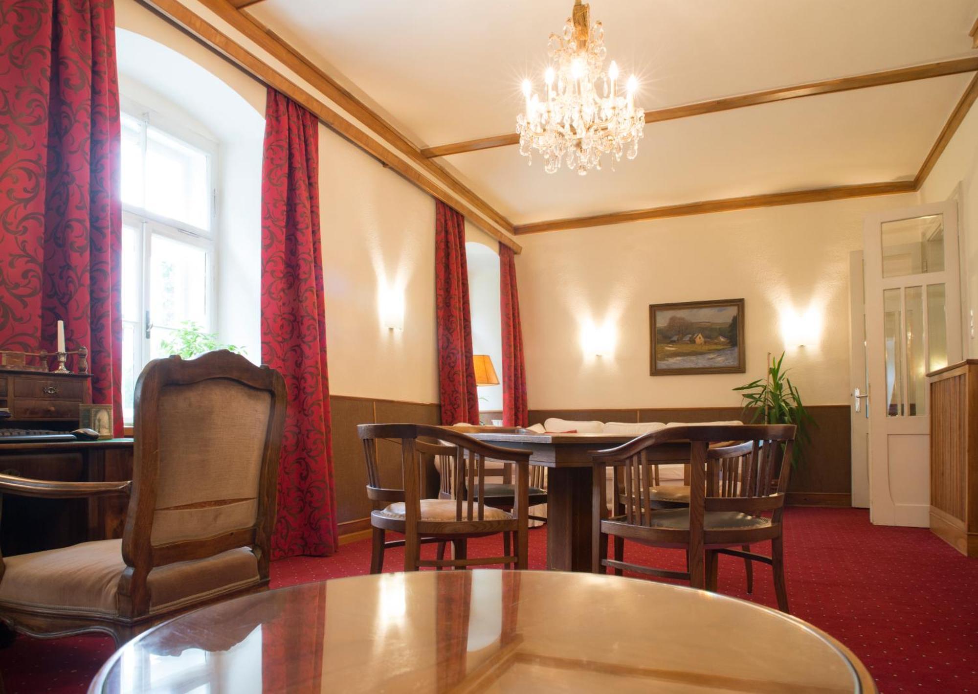 Hotel Landsitz Pichlschloss Neumarkt in Steiermark Ngoại thất bức ảnh